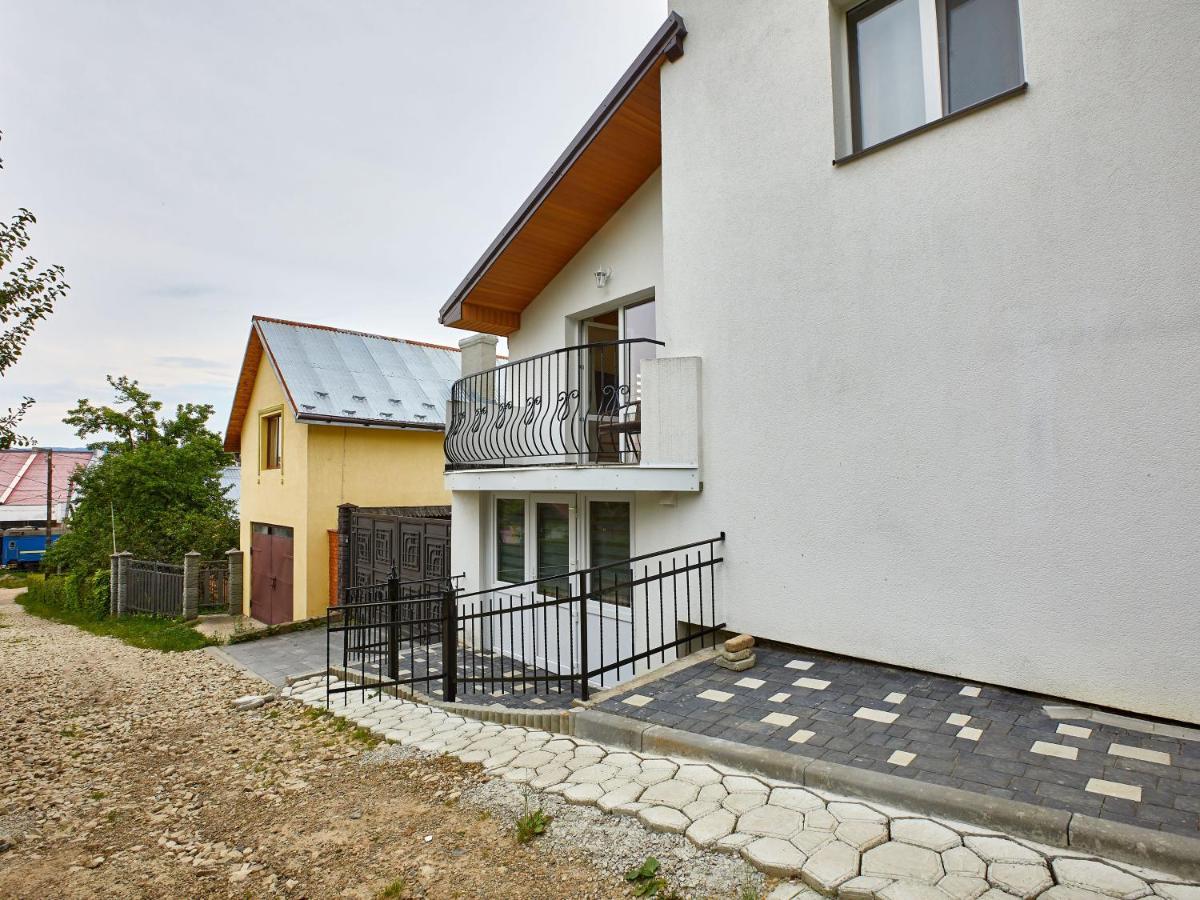 Private Apartments Truskaveț Exterior foto