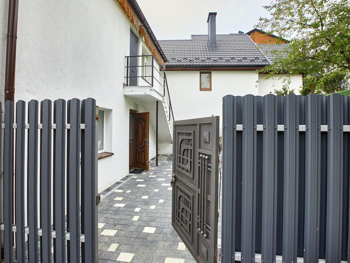 Private Apartments Truskaveț Exterior foto